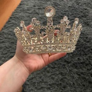 Bridal crown